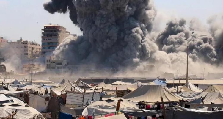 3 شهداء بينهم طفلة وإصابة 12 بقصف خانيونس