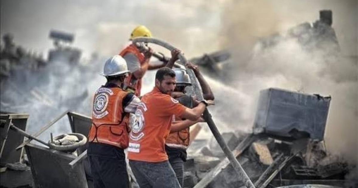 الدفاع المدني ينتشل جثامين شهداء من ركام برج المهندسين