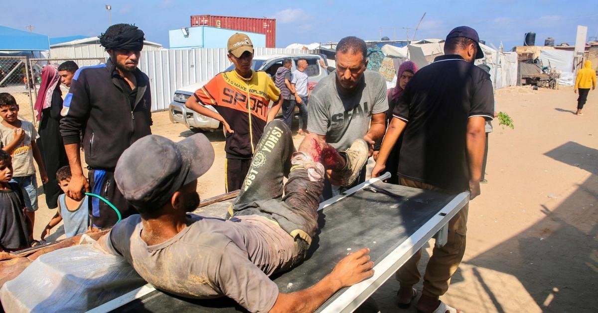 حماية: استهداف موظفين مدنيين بالمواصي انتهاك للقانون الدولي