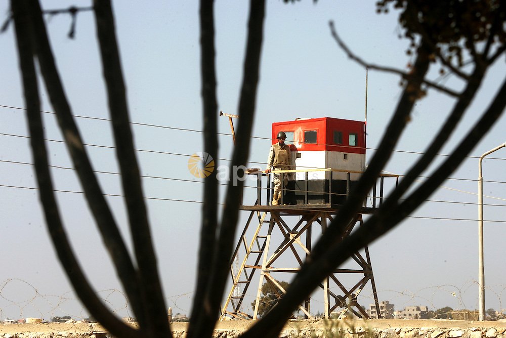 إرجاع المسافرين وإيقاف المغادرة عبر معبر رفح جنوب غزة