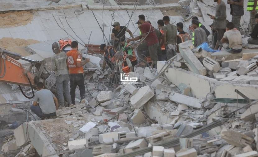 استشهاد شاب وإصابات بقصف الاحتلال وقصف متواصل في غزة
