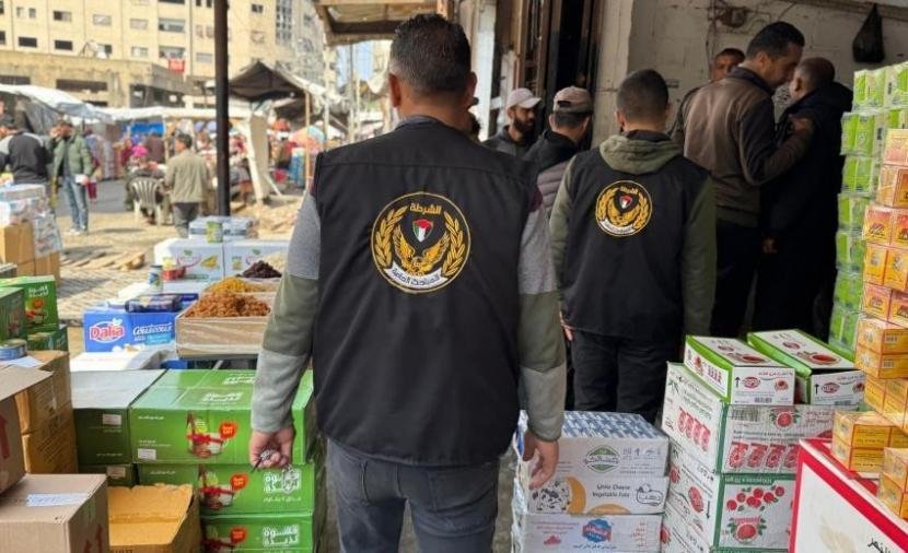 إتلاف 1191 كيلوغراماً من مواد غذائية منتهية الصلاحية في رفح