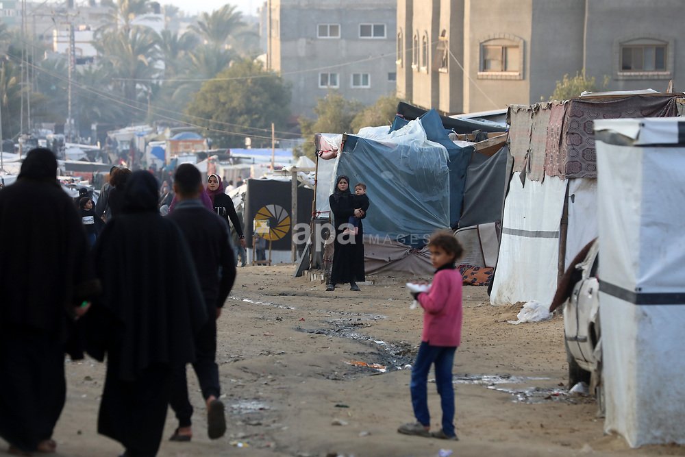 خطة تجريبية لإيواء النازحين في مخيم قرب رفح قبل البدء بإعادة الإعمار
