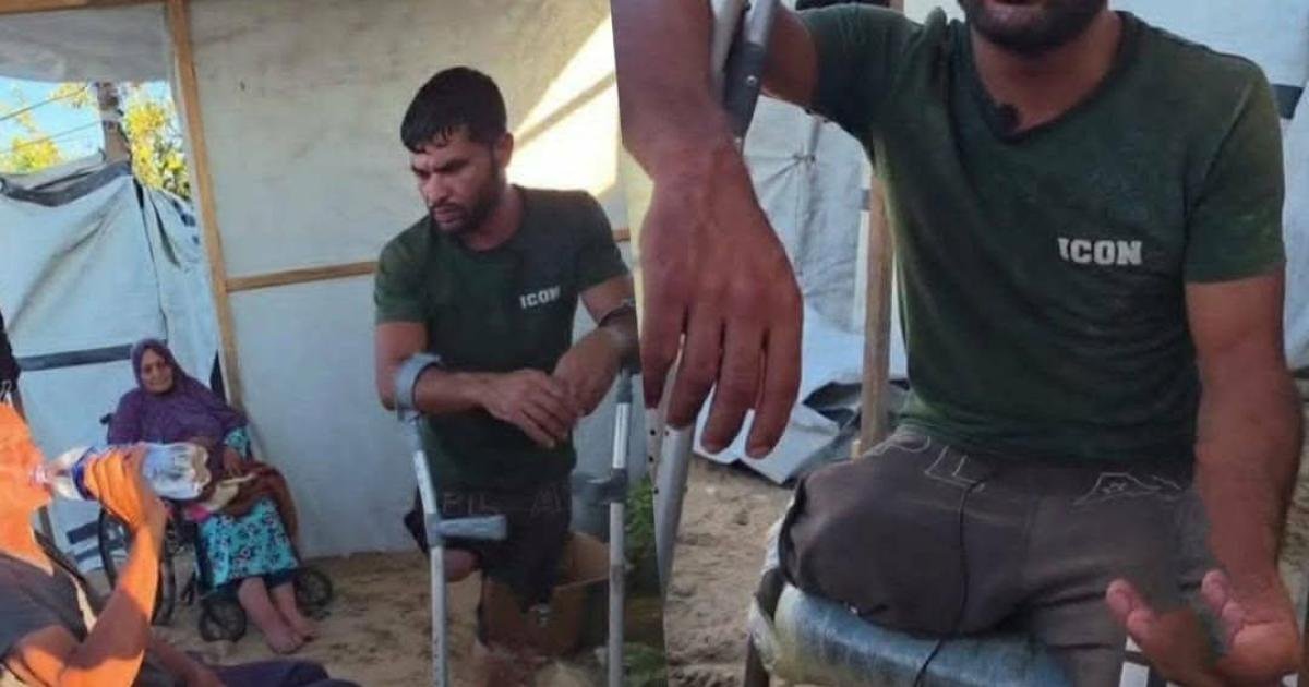 نازح مبتور الساق يتحمل عبء رعاية والديه وطفليه في خان يونس