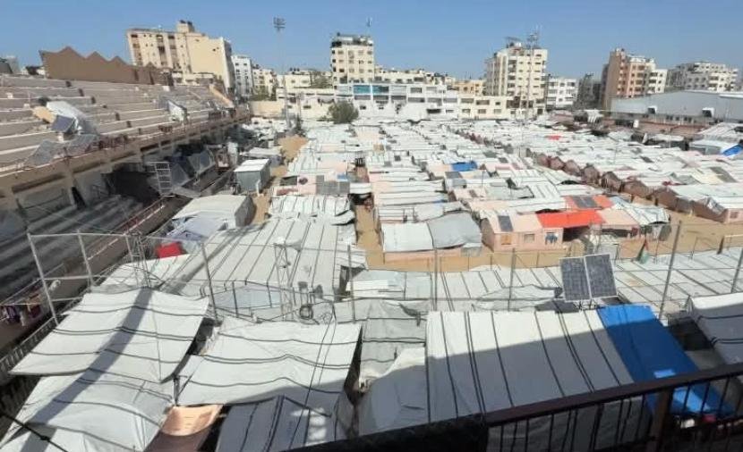 تحول ملعب فلسطين من رمز رياضي إلى مأوى للنازحين في غزة