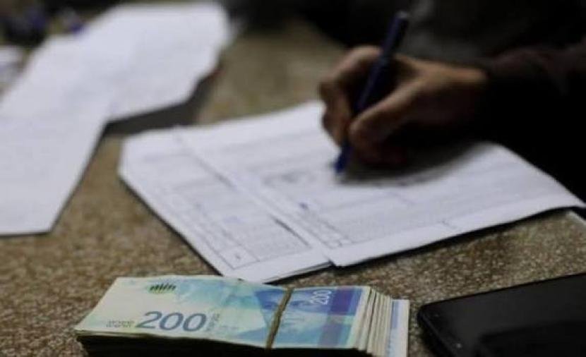 تقسيط 80 ألف شيكل ينهي خلافاً تجارياً في خان يونس