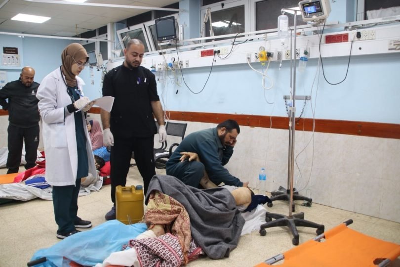 تقرير صادم.. 4 سنوات يحتاجها مرضى غزة لإجلائهم وفق آلية السفر المتبعة